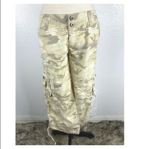 LULUMARI Embellished Cropped Cargo Pants - Lrg